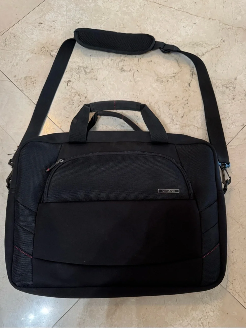 Samsonite Black Laptop Briefcase with Shoulder Strap